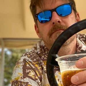 Meet your Posher, Karl